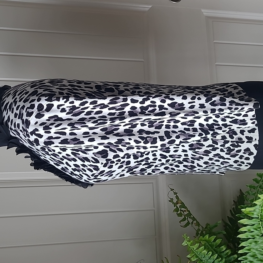 White House Black Market Cheetah Cardigan XS - Picture 3 of 10